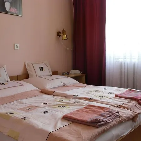 Szálloda Napsugár 2*