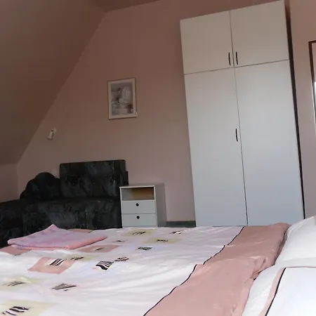 Napsugar Szallo 2*
